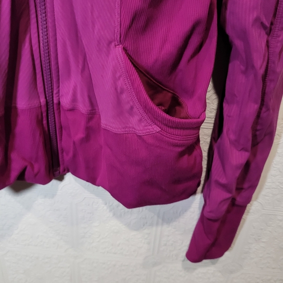 Lululemon In Flux reversible jacket dashing purple - Picture 7 of 15